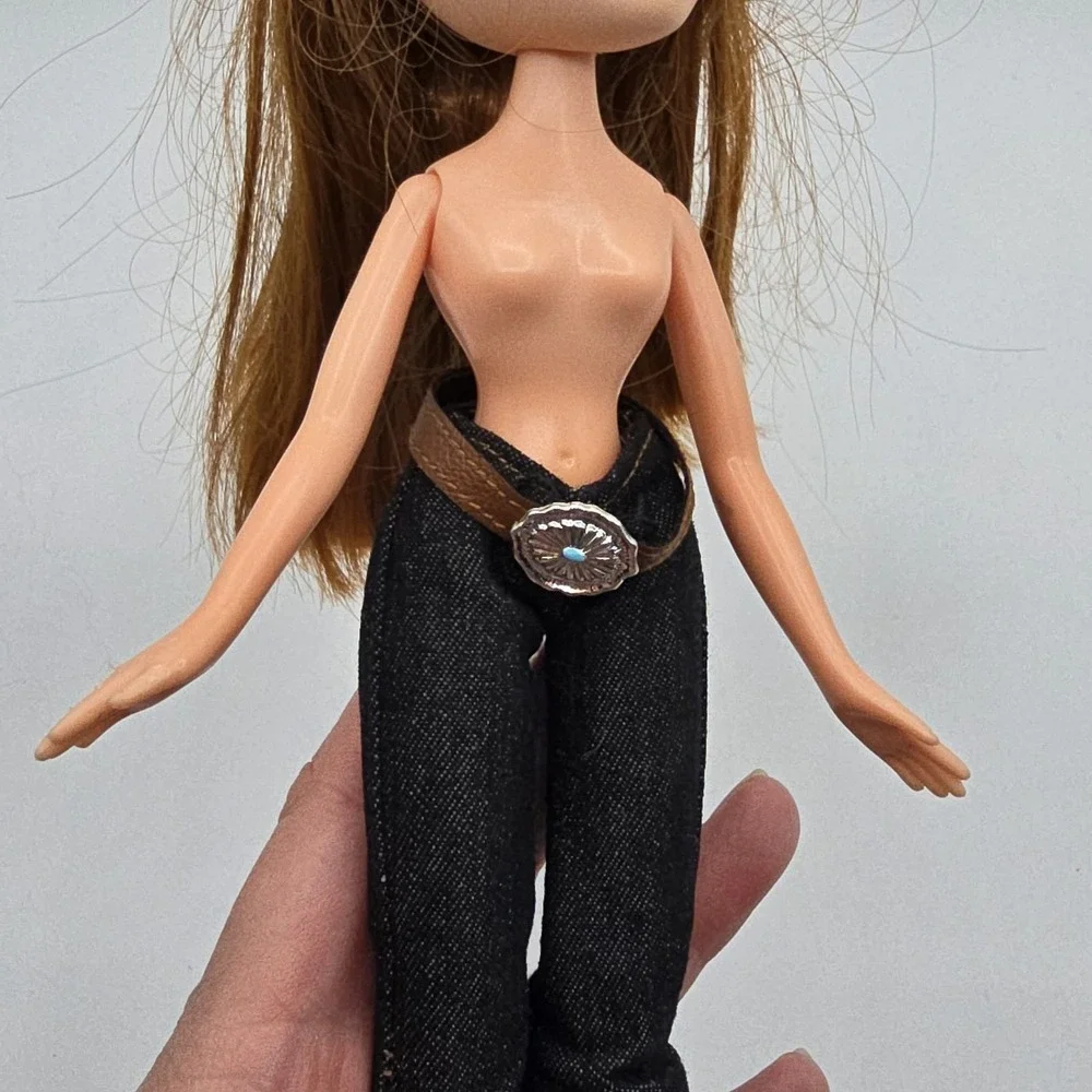 Bratz Doll Xpress It Meygan Red Hair Green Eyes Dark Burgandy Lips